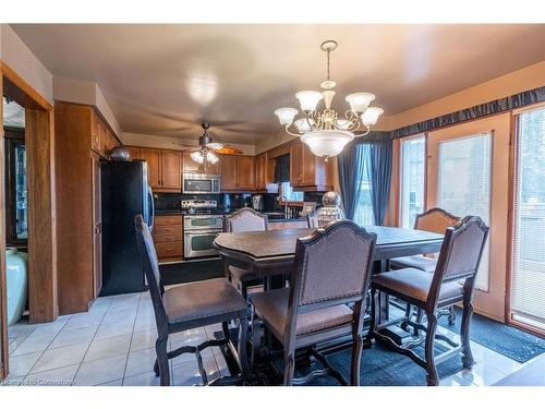 9 Sugarberry Court, Stoney Creek, ON - Indoor Photo Showing Dining Room