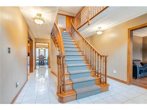 9 Sugarberry Court, Stoney Creek, ON - Indoor Photo Showing Other Room