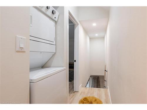 5759 Robinson Street, Niagara Falls, ON - Indoor Photo Showing Laundry Room