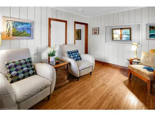 356 Linwell Road, St. Catharines, ON - Indoor Photo Showing Living Room