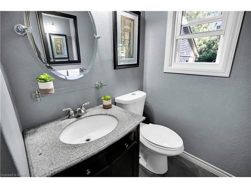 356 Linwell Road, St. Catharines, ON - Indoor Photo Showing Bathroom