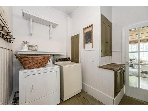 711 Norfolk Street S, Simcoe, ON - Indoor Photo Showing Laundry Room