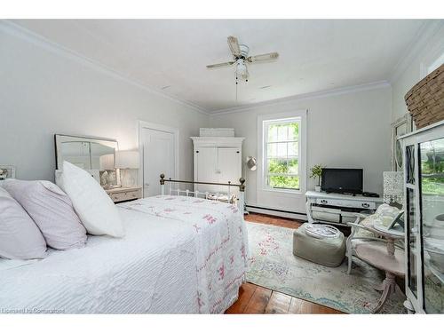 711 Norfolk Street S, Simcoe, ON - Indoor Photo Showing Bedroom