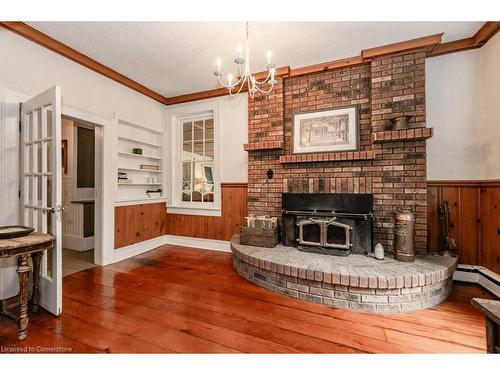 711 Norfolk Street S, Simcoe, ON - Indoor Photo Showing Other Room With Fireplace