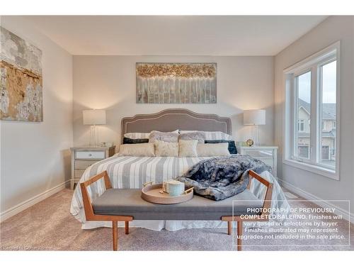 245 Dicenzo Drive, Hamilton, ON - Indoor Photo Showing Bedroom