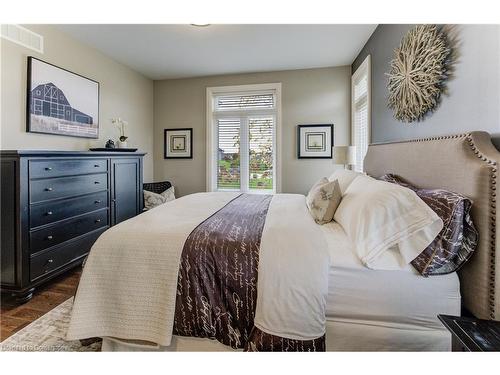 14 Harper Boulevard, Brantford, ON - Indoor Photo Showing Bedroom