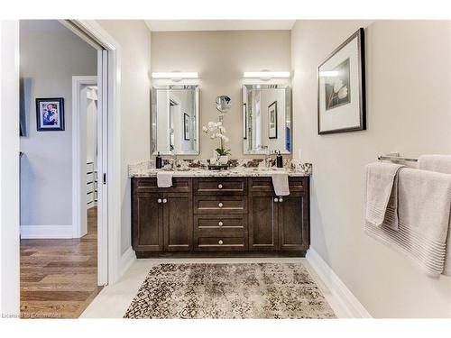 14 Harper Boulevard, Brantford, ON - Indoor Photo Showing Bathroom