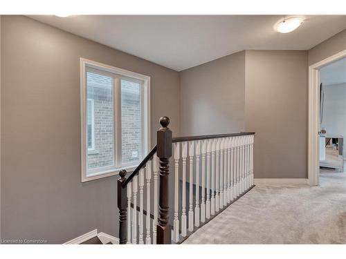 33 Pinot Crescent, Hamilton, ON - Indoor Photo Showing Other Room