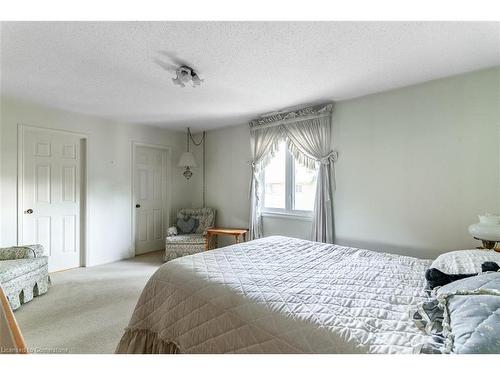 47 Winter Way, Brantford, ON - Indoor Photo Showing Bedroom