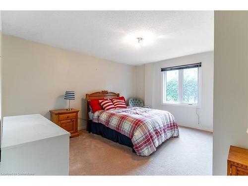 47 Winter Way, Brantford, ON - Indoor Photo Showing Bedroom