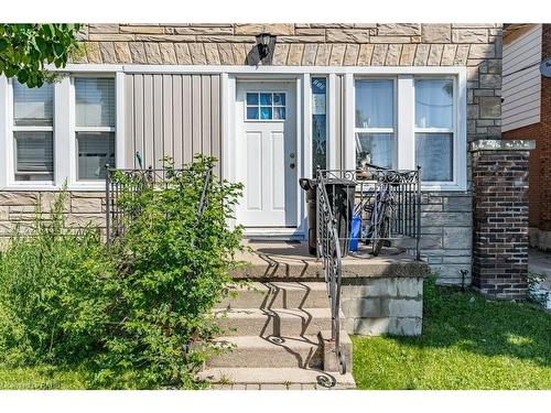 130 Dorothy Street, Welland, ON - Outdoor