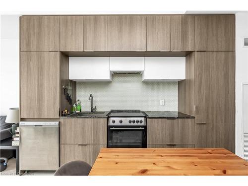 4103-159 Dundas Street E, Toronto, ON - Indoor Photo Showing Kitchen