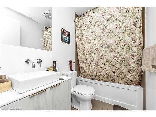 4103-159 Dundas Street E, Toronto, ON - Indoor Photo Showing Bathroom