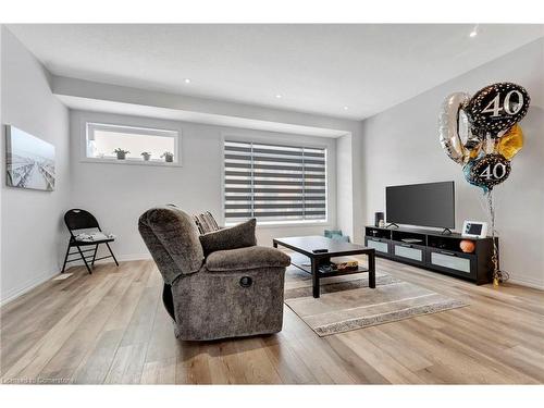 59-61 Soho Street, Hamilton, ON - Indoor Photo Showing Living Room