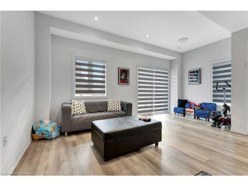 59-61 Soho Street, Hamilton, ON - Indoor Photo Showing Living Room