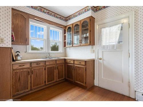 13171 Lakeshore Road, Wainfleet, ON - Indoor Photo Showing Kitchen