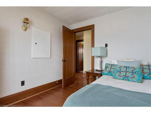 13171 Lakeshore Road, Wainfleet, ON - Indoor Photo Showing Bedroom