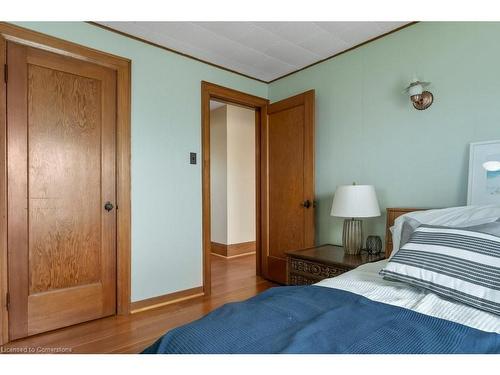 13171 Lakeshore Road, Wainfleet, ON - Indoor Photo Showing Bedroom