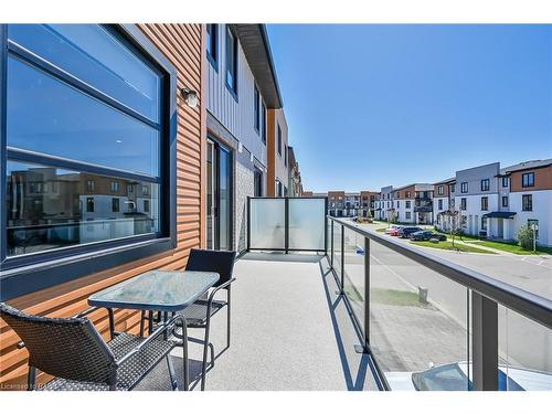 904 West Village Square, London, ON - Outdoor With Balcony With Exterior