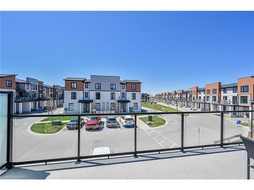 904 West Village Square, London, ON - Outdoor With Balcony