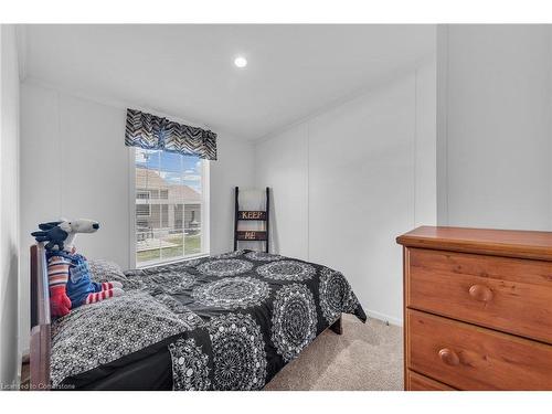 14 Copper Beach Drive, Nanticoke, ON - Indoor Photo Showing Bedroom