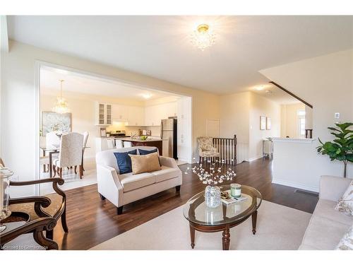 318 Concession 3 Road, Niagara-On-The-Lake, ON - Indoor Photo Showing Living Room