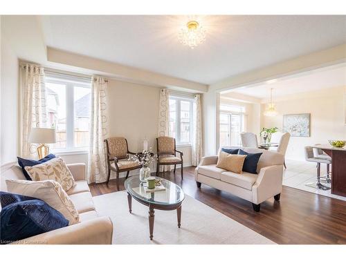 318 Concession 3 Road, Niagara-On-The-Lake, ON - Indoor Photo Showing Living Room