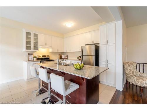 318 Concession 3 Road, Niagara-On-The-Lake, ON - Indoor Photo Showing Kitchen With Double Sink