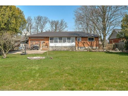 6399 Dickenson Road E, Hamilton, ON - Outdoor With Deck Patio Veranda