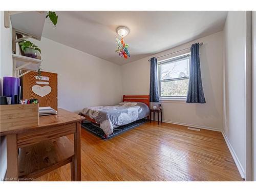 648-654 Francis Road, Burlington, ON - Indoor Photo Showing Bedroom