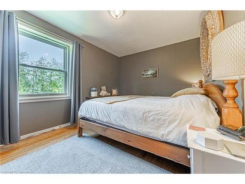 648-654 Francis Road, Burlington, ON - Indoor Photo Showing Bedroom