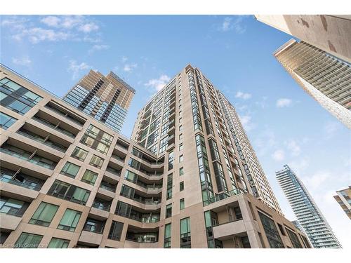 304-88 Broadway Avenue, Toronto, ON - Outdoor With Facade