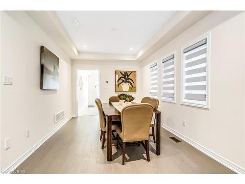 3916 Koenig Road, Burlington, ON - Indoor Photo Showing Dining Room