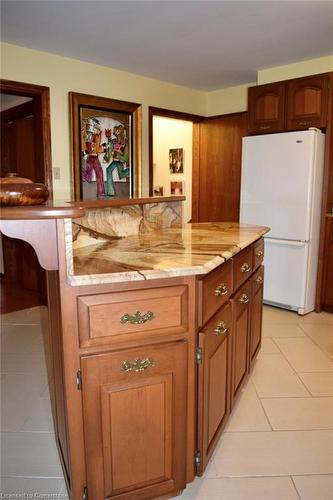 23 Winona Park Road, Stoney Creek, ON - Indoor Photo Showing Kitchen