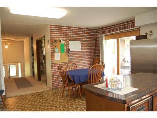 581 6Th Concession Road E, Flamborough, ON - Indoor Photo Showing Dining Room