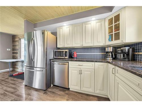 2970 Lakeshore Road, Dunnville, ON - Indoor Photo Showing Kitchen