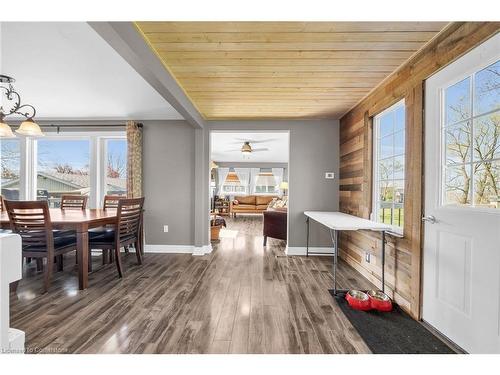 2970 Lakeshore Road, Dunnville, ON - Indoor Photo Showing Dining Room