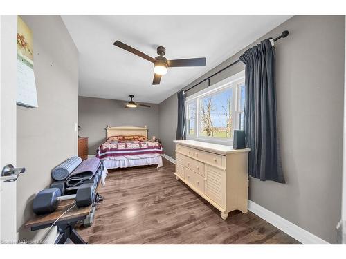 2970 Lakeshore Road, Dunnville, ON - Indoor Photo Showing Bedroom