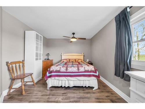 2970 Lakeshore Road, Dunnville, ON - Indoor Photo Showing Bedroom