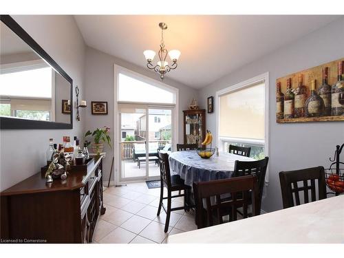 17 Durrell Court, Hamilton, ON - Indoor Photo Showing Dining Room