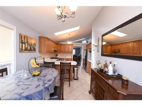 17 Durrell Court, Hamilton, ON - Indoor Photo Showing Dining Room