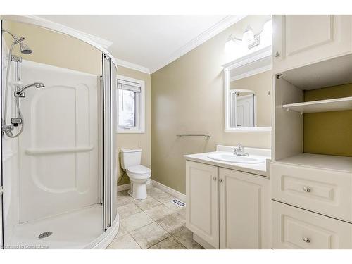 407 Third Road E, Stoney Creek, ON - Indoor Photo Showing Bathroom