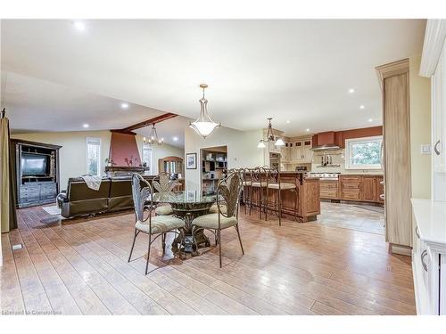 407 Third Road E, Stoney Creek, ON - Indoor Photo Showing Dining Room