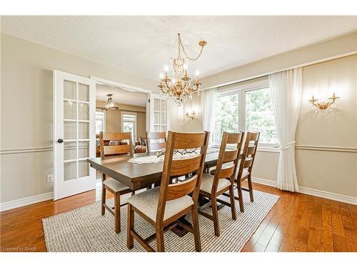 6 Iris Court, Carlisle, ON - Indoor Photo Showing Dining Room