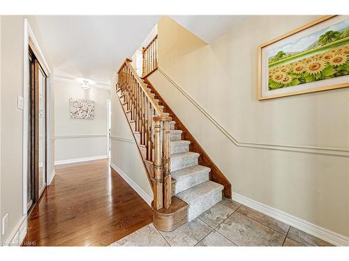 6 Iris Court, Carlisle, ON - Indoor Photo Showing Other Room