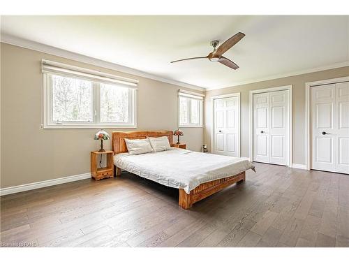 6 Iris Court, Carlisle, ON - Indoor Photo Showing Bedroom