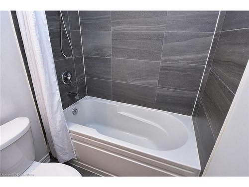 36 Radison Lane, Hamilton, ON - Indoor Photo Showing Bathroom