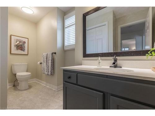 14 Kentmere Grove, Carlisle, ON - Indoor Photo Showing Bathroom