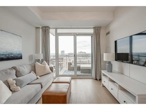 1407-2025 Maria Street, Burlington, ON - Indoor Photo Showing Living Room