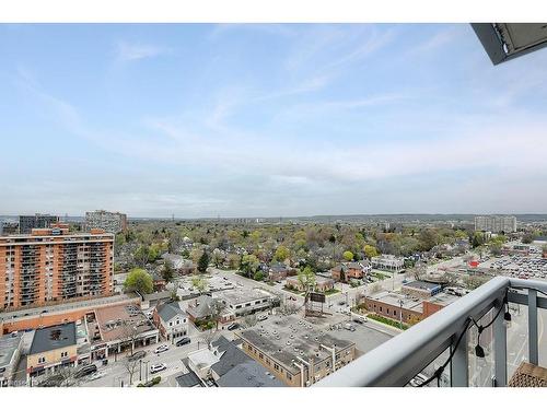 1407-2025 Maria Street, Burlington, ON - Outdoor With View